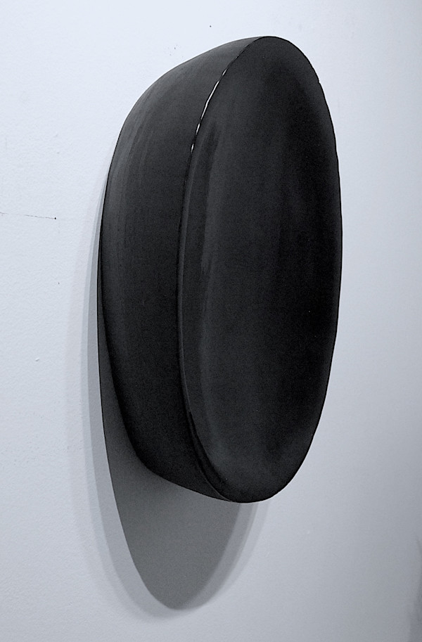 VENKA 4 by Stephanie Hargrave
