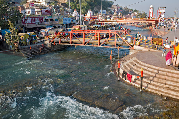 Har-Ki-Pauri-2, Haridwar (2005) by Sanjay Marathe