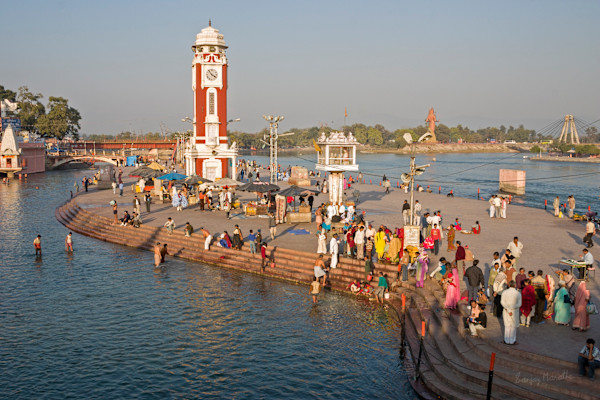 Har-Ki-Pauri-3, Haridwar (2005) by Sanjay Marathe
