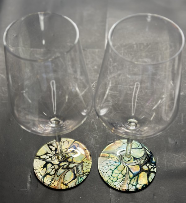 The Kraken - 2 Wine Glasses by Pourin’ My Heart Out - Fluid Art by Angela Lloyd