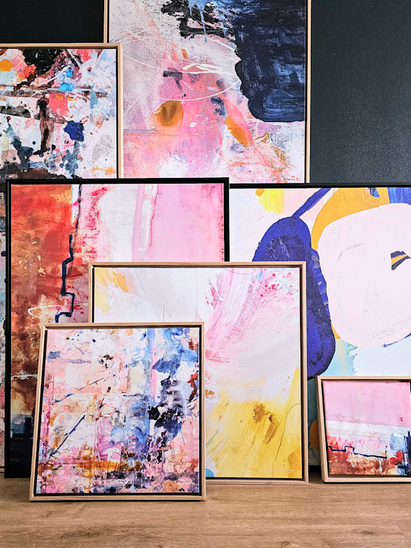 I Don't Like Pink - Canvas Print by Lotta Sirén