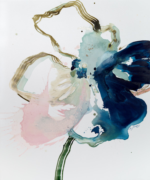 Standing Tall by Lotta Sirén