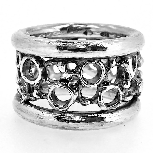 Stg silver ring by Lee Eastman
