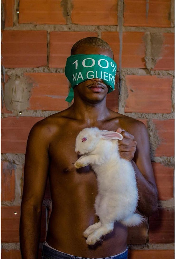 Baratino (William com coelho e colete de obreiro de igreja universal) (2018) by Adriano Machado