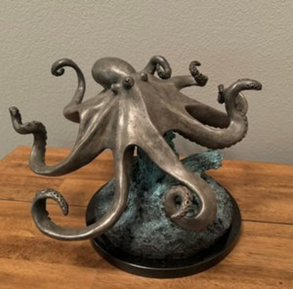 Sovereign of the deep by Christie Janis, Image 1.