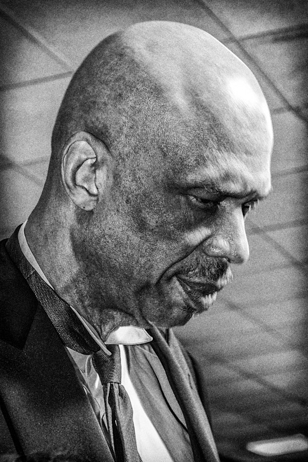 Kareem Abdul-Jabbar by Allan Peach