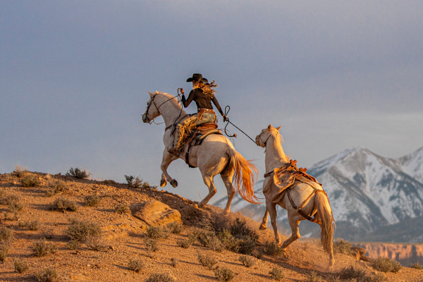 Where She Rises by Laury Sahakangas, Image 6.