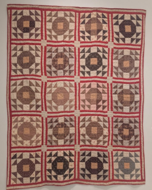 “Hole in the Barn Door” Pattern Quilt, nineteenth century