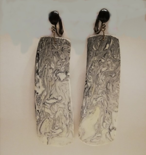 Black and white marbleized 'slice' earrings