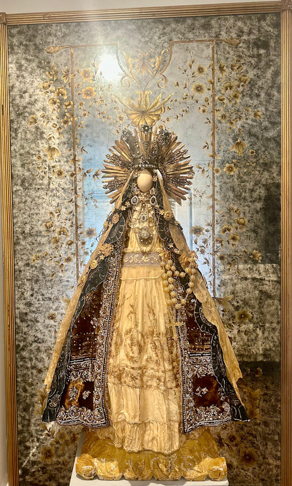 Nuestra Señora de la Sagrada Eucaristía by Susana Ramos