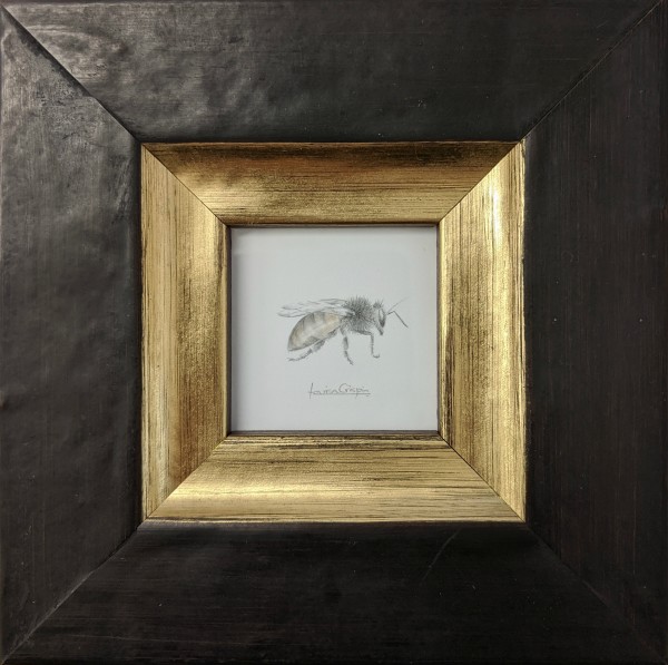 Honey Bee HB004 by Louisa Crispin