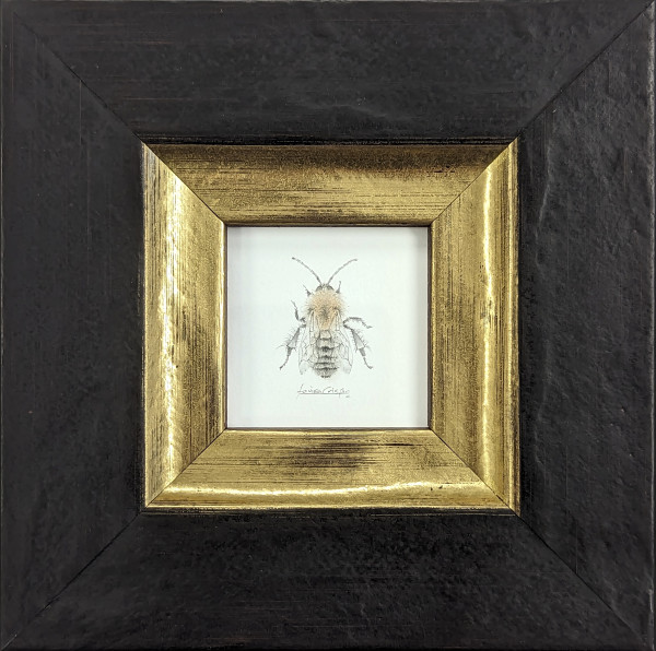 Nimble Bee NB003 by Louisa Crispin