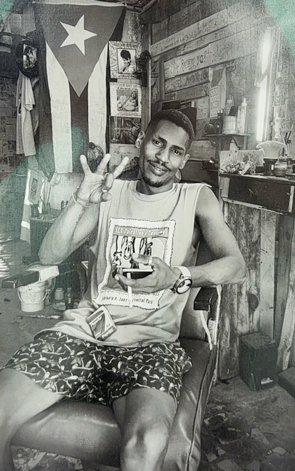 Se Agradecen Las Propinas (Tips Appreciated)