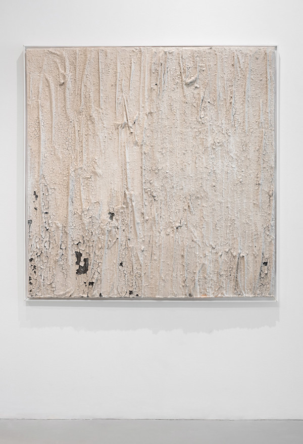 Crack on black by Ara Koh
