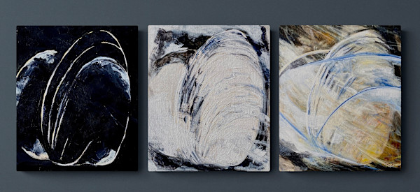 Clamshell Travel by Terrill Welch, Image 1.