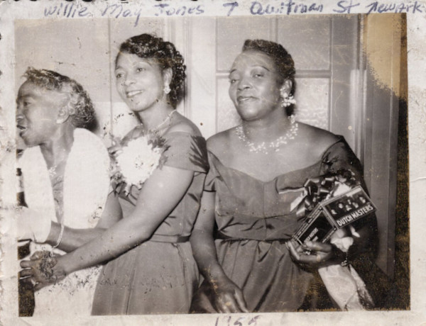 Willie May Jones (with two women), 7 Quitman St., Newark by Unknown
