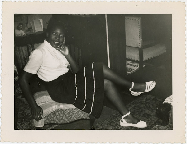 Cheesecake (legs crossed) by Unknown