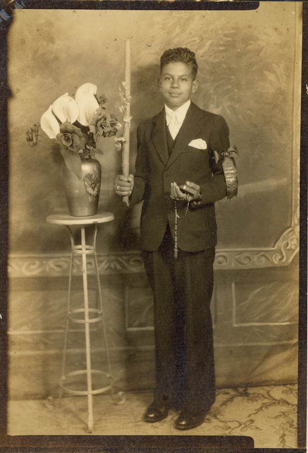 Communion boy by Unknown