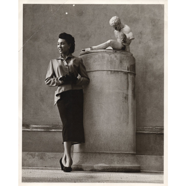 Model posing by Unknown
