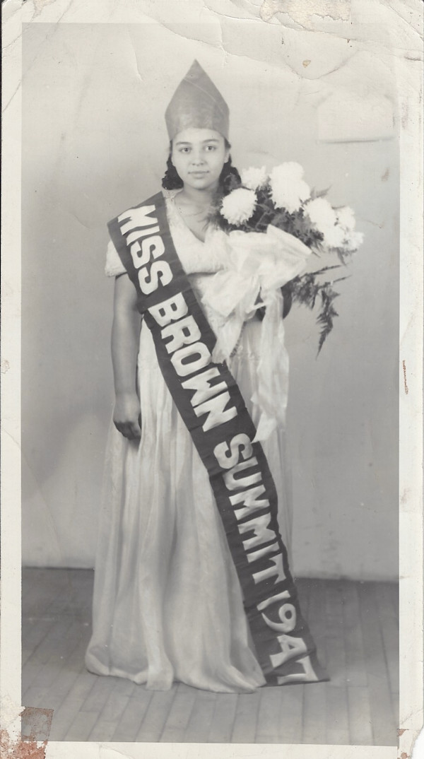 Miss Brown Summit by Unknown