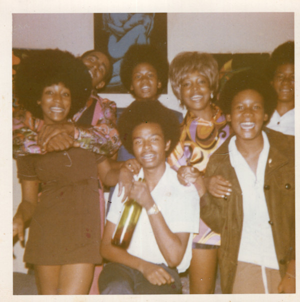 Smiling group of young folks by Unknown
