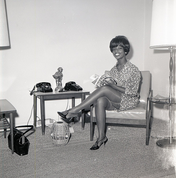 Pinup (drums & phones) by Unknown