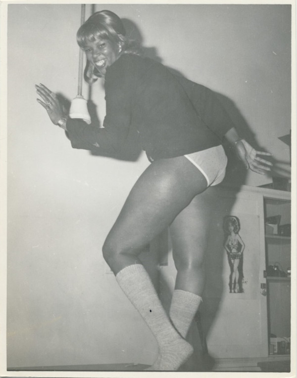 Cheesecake model (running pose) by Unknown