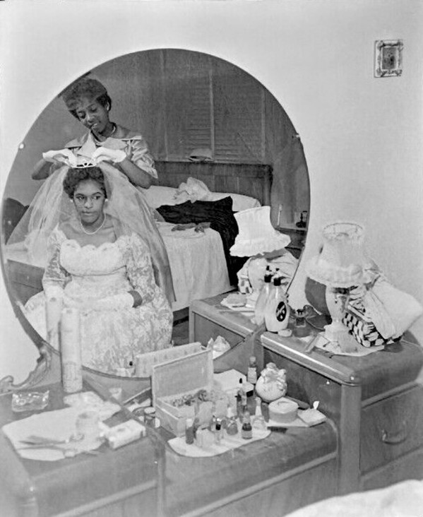 Dressing the bride, San Francisco by Unknown