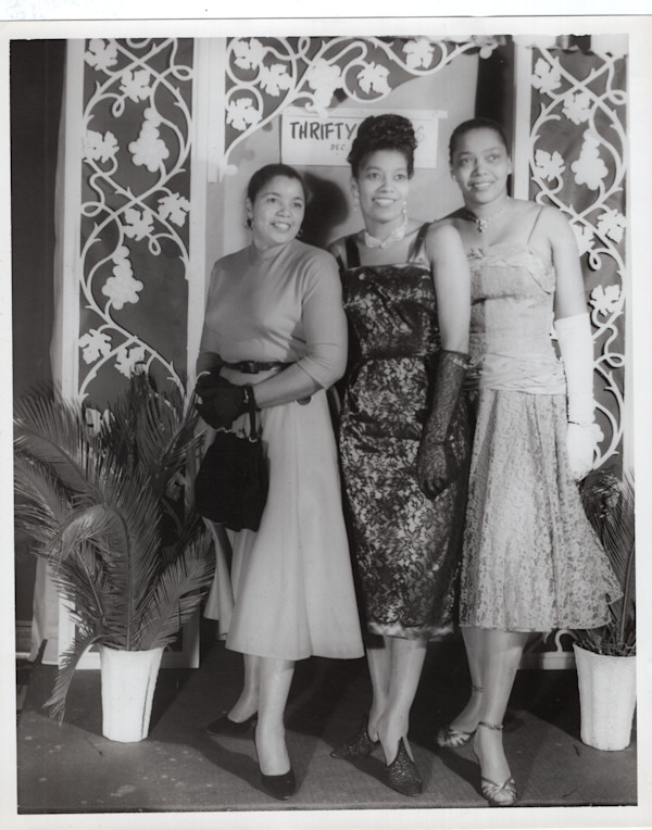 Thrifty Ladies White Christmas, Sapphire Girls Women’s Club , Chicago (Lola Robinson, right) by Unknown
