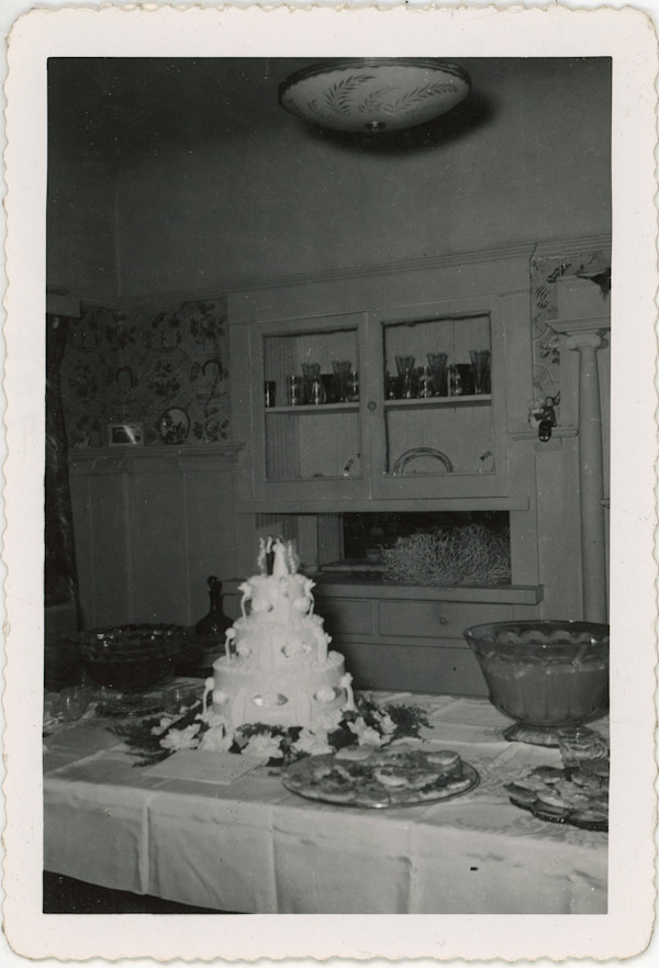 Wedding cake by Unknown