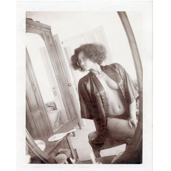 Amateur pinup #87 (in kimono in mirror) by Unknown
