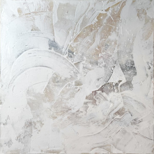 Wake up with the sound of the waves by Mandy Damirali