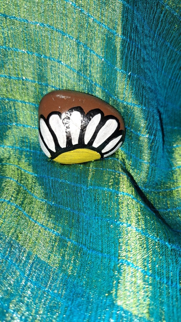 Painted Rock Daisy With Brown Background by Perry Art Productions "Finding The Beauty"