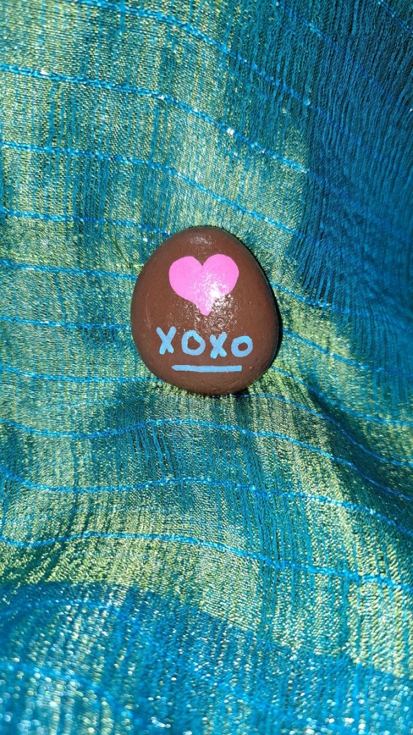 Painted Rock Pink Heart XOXO by Perry Art Productions "Finding The Beauty"