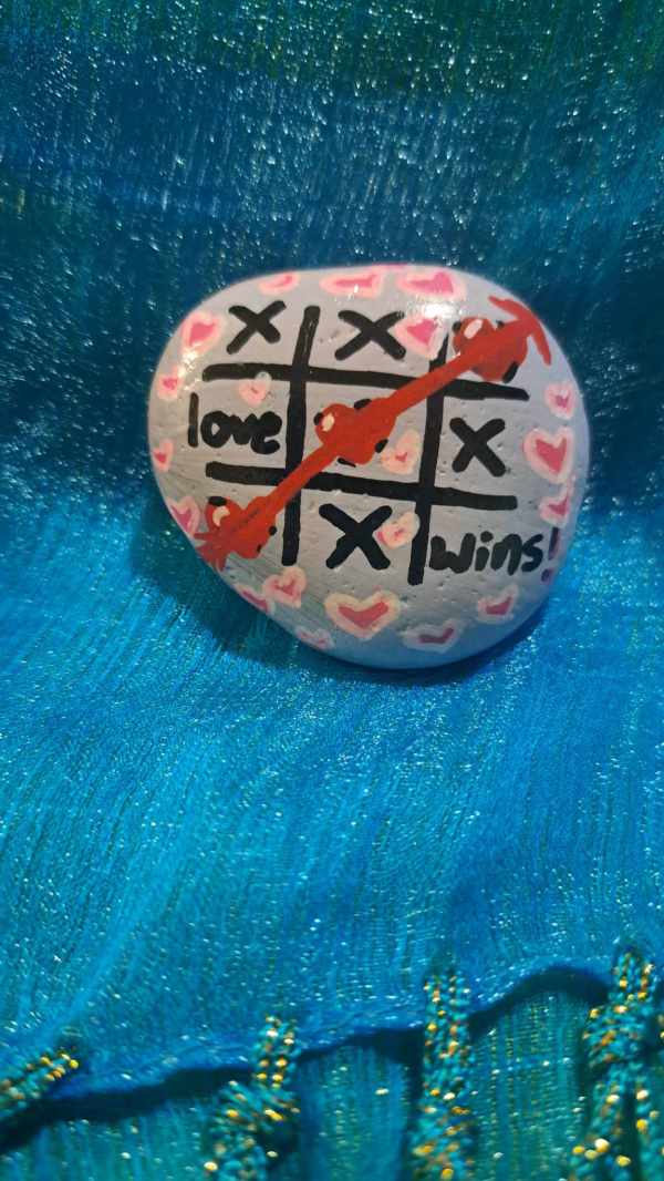 Painted Rock Tic Tac Toe by Perry Art Productions "Finding The Beauty"