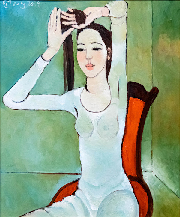 The Girl Making Her Hair by Nguyễn Trung