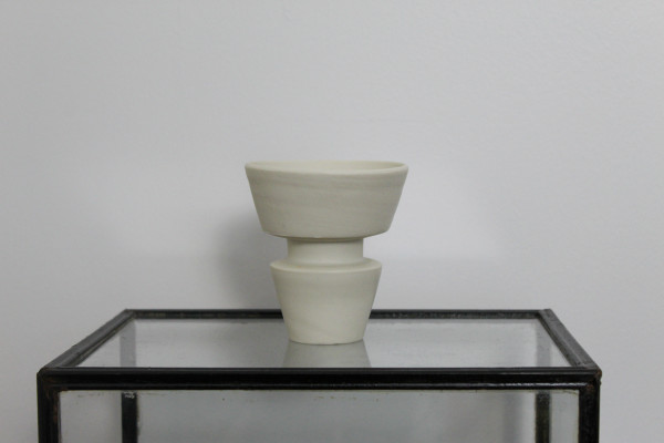 White Sliced Middle Pot