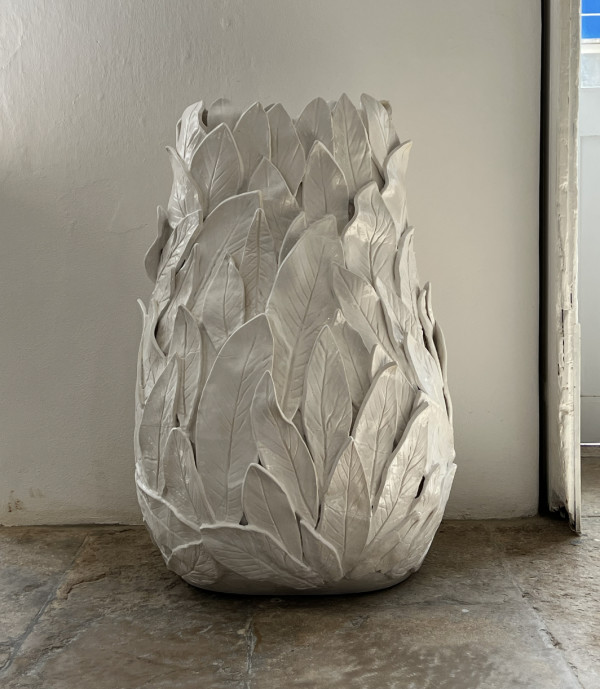 Vase Leaf 1 by Meinke Flesseman
