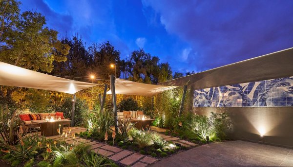 Azulejos 6 by Meinke Flesseman