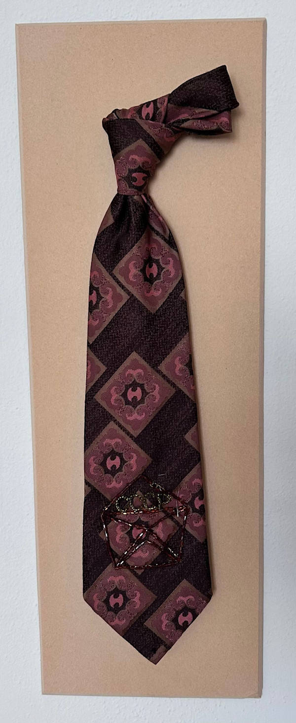 Beaded tie by GLUKLYA Natalia Pershina