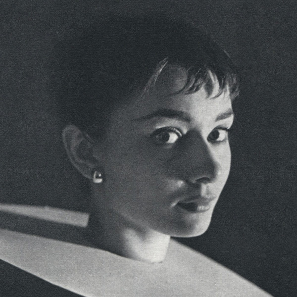Audrey Hepburn 1954 by Cecil Beaton