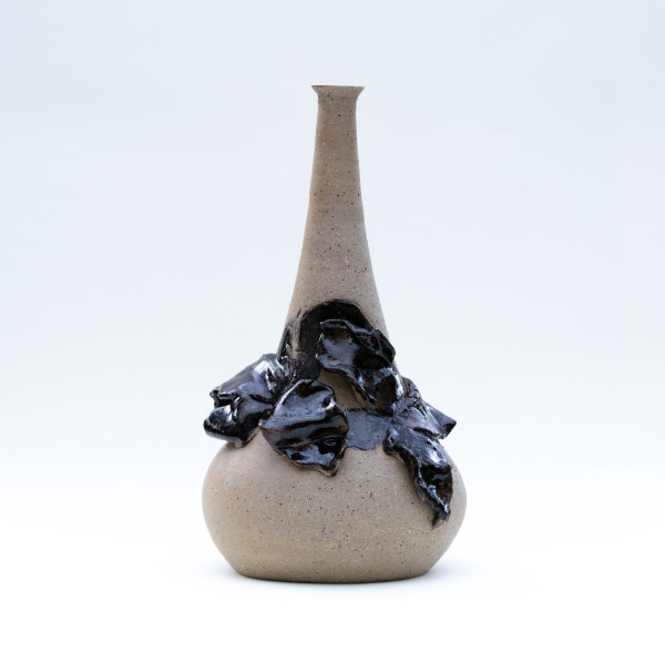 wild pigment vase: limonite by emma estelle chambers