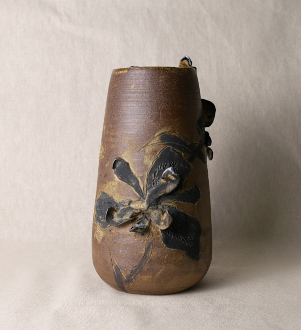 wild pigment vase by emma estelle chambers