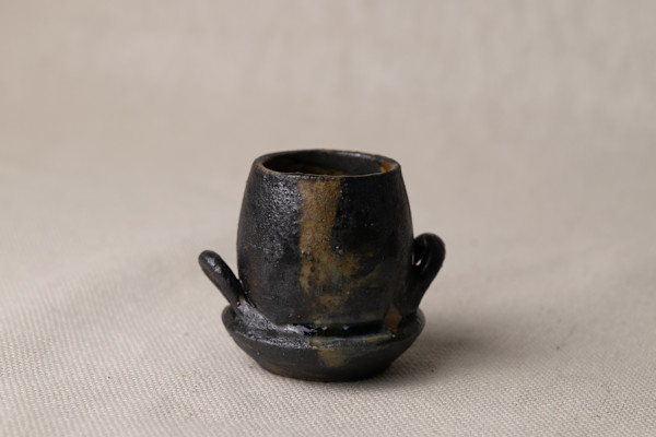 wild pigment vessel by emma estelle chambers