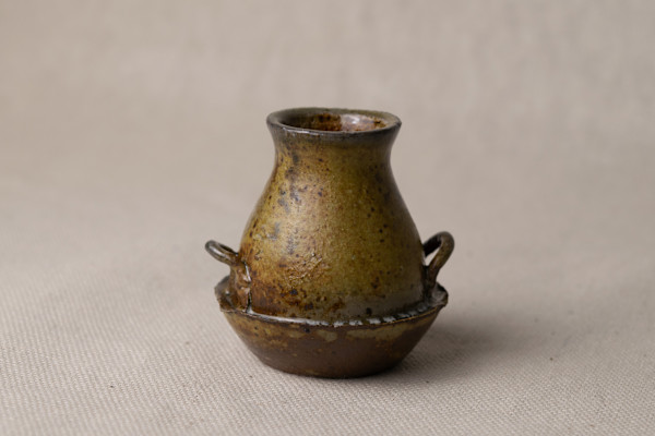 wild pigment vessel by emma estelle chambers