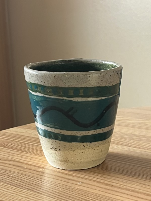 Mug 1 by Elliot Silmon