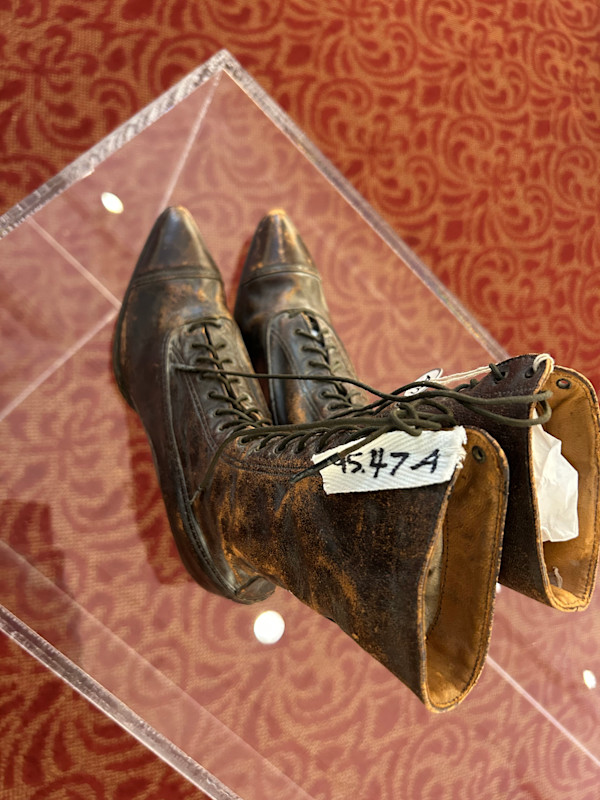 WC.SHOES.95.47A