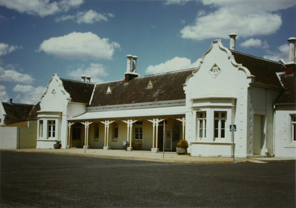 Bathurst Railway Station, Keppel Street, Bathurst by Frederick Smith