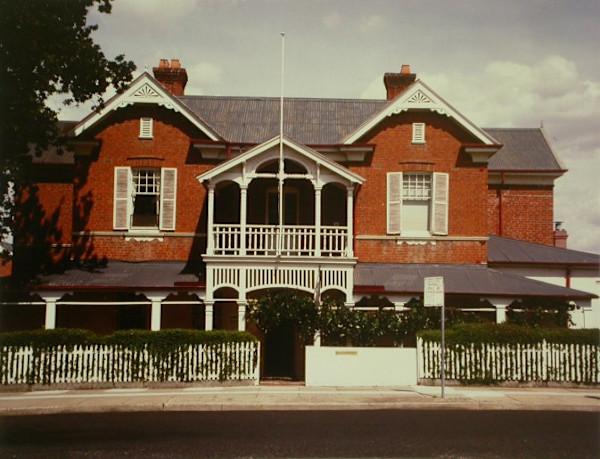 Brooke Moore Centre, William Street, Bathurst by Frederick Smith