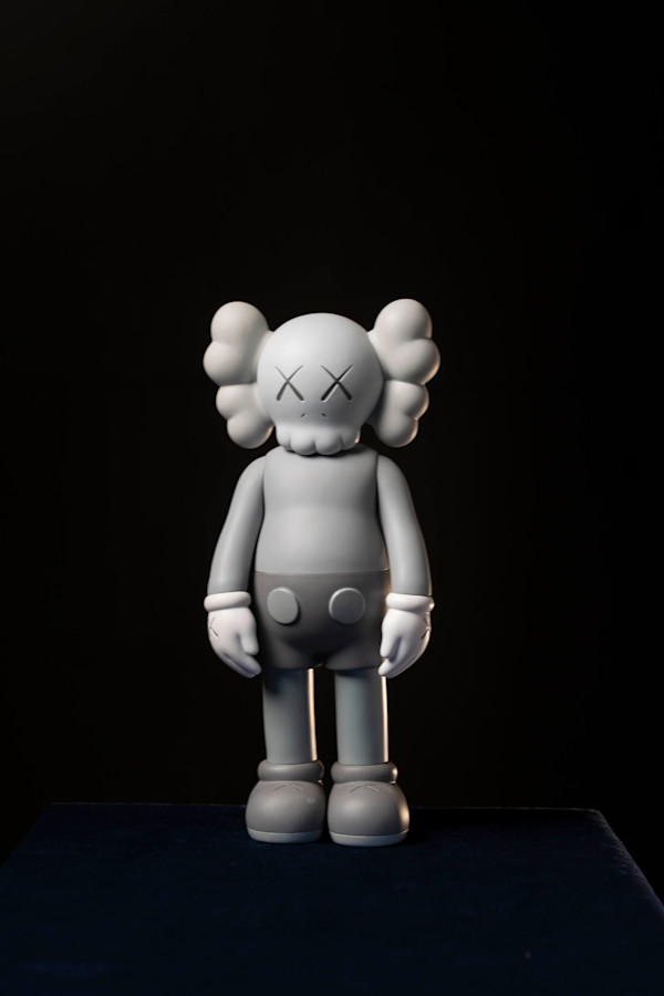 COMPANION OPEN EDITION (GREY) by KAWS, Image 2.